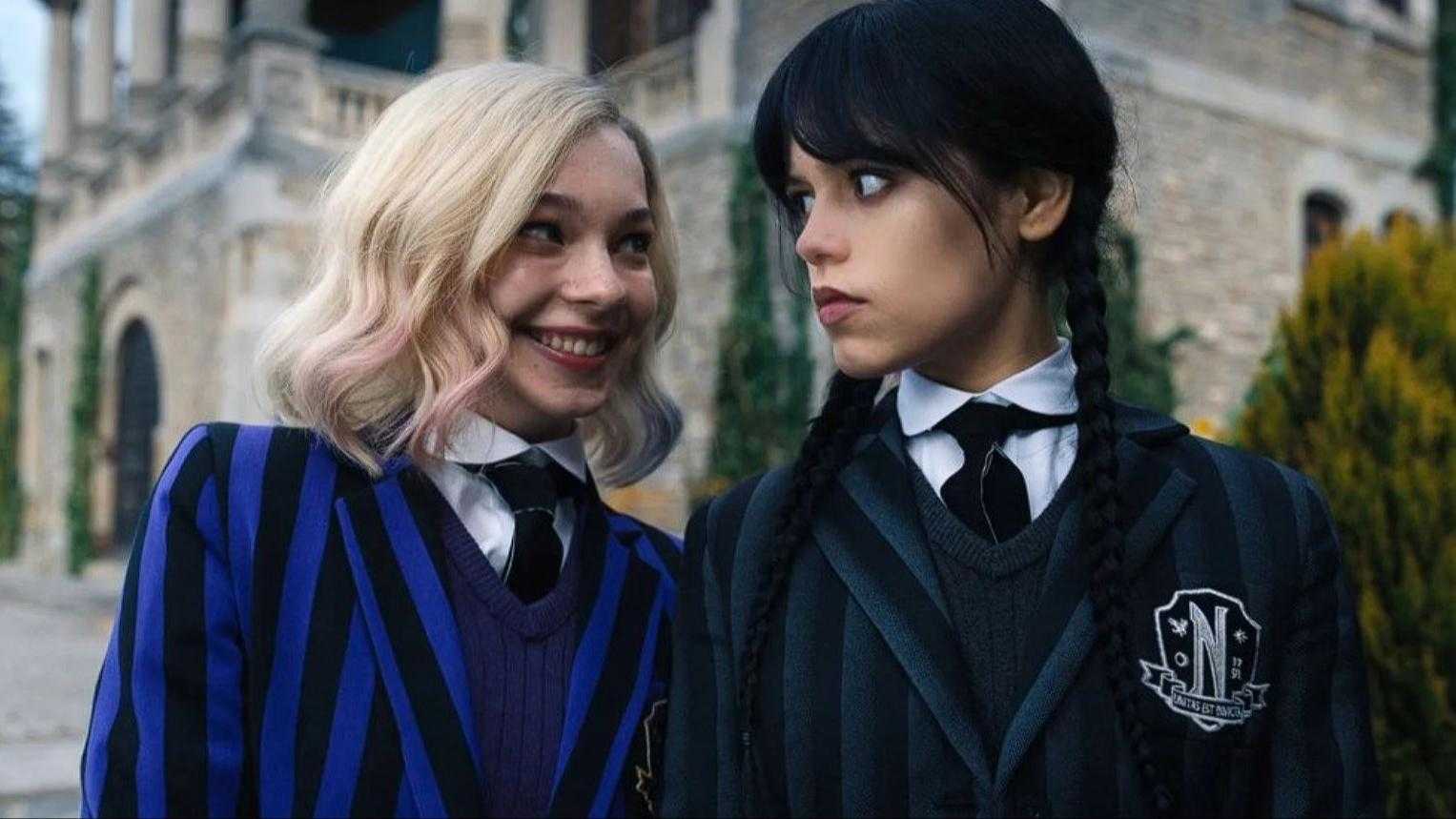 Почему звезду сериала «уэнсдэй» называют королевой крика и другие малоизвестные факты о дженне ортега