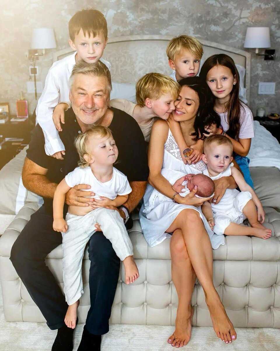 Семь «наследников» карла: кому достанутся деньги дизайнера?