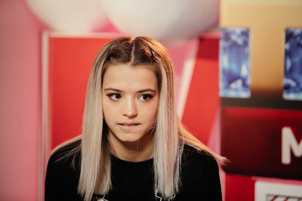 Залетела в "рек": юля гаврилина — девочка, покорившая "тикток" и "форбс" | кто?что?где?