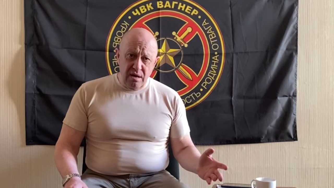 Борис александров: про сырок имени меня, вытеснение конкурентов с рынка, отсутствие нормальных торгашей | бизнес по существу | wbcmedia | смотреть видео на канале world business channel