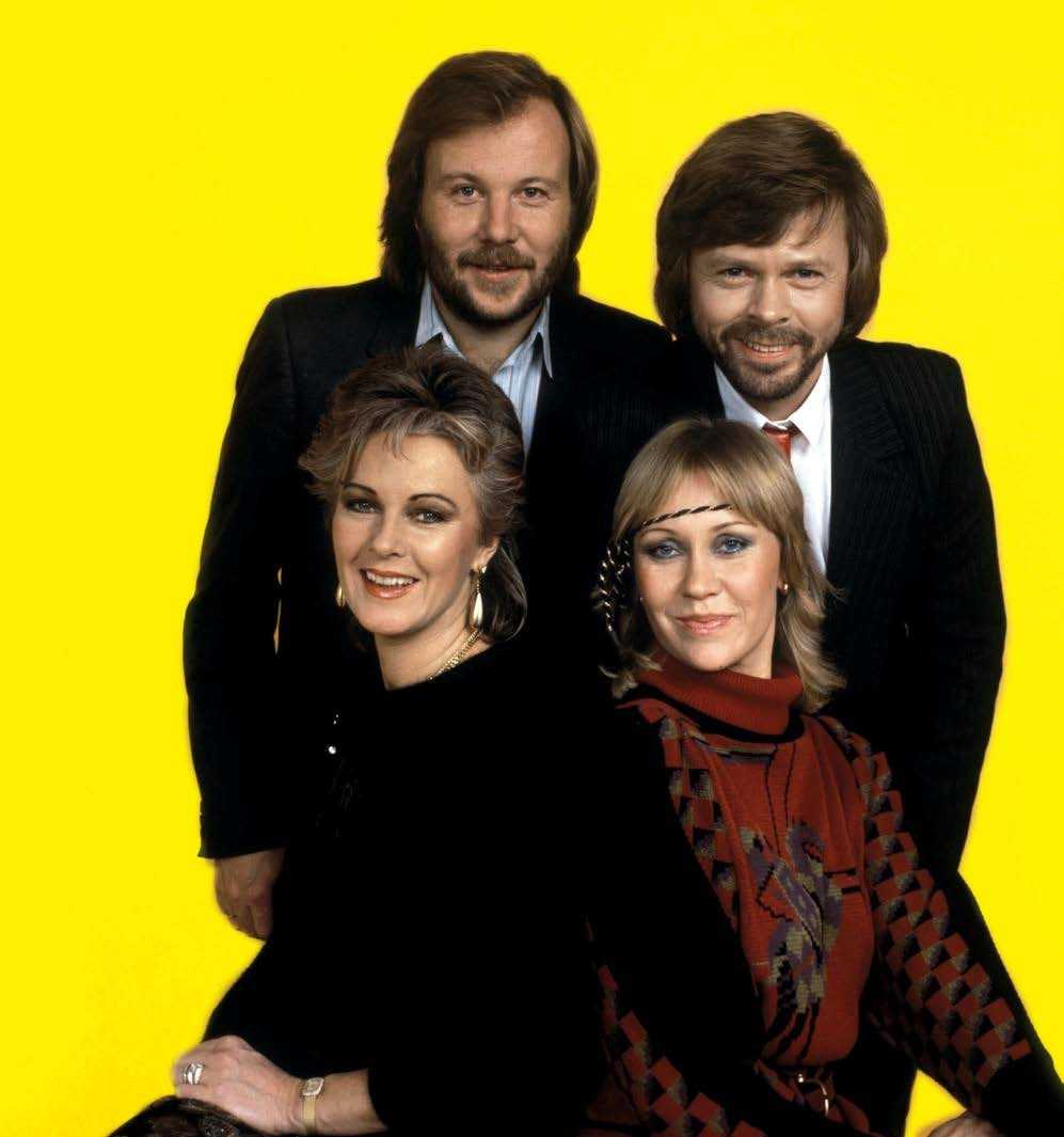 Культовая шведская поп-группа ABBA впервые за 36 лет полным составом пришла на светское мероприятие