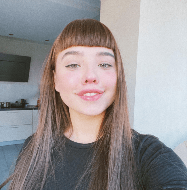 Эвелина тарханова: биография, парень, сколько лет, брат, какой рост, национальность