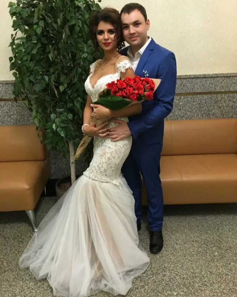 Вчерашний день у звезды Дома-2 не задался с самого начала