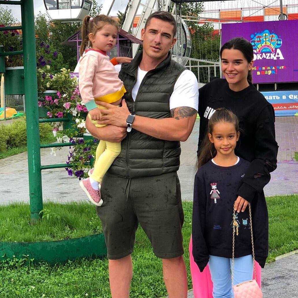 Вчера старшей дочери Ксении Бородиной Марусе исполнилось 14 лет