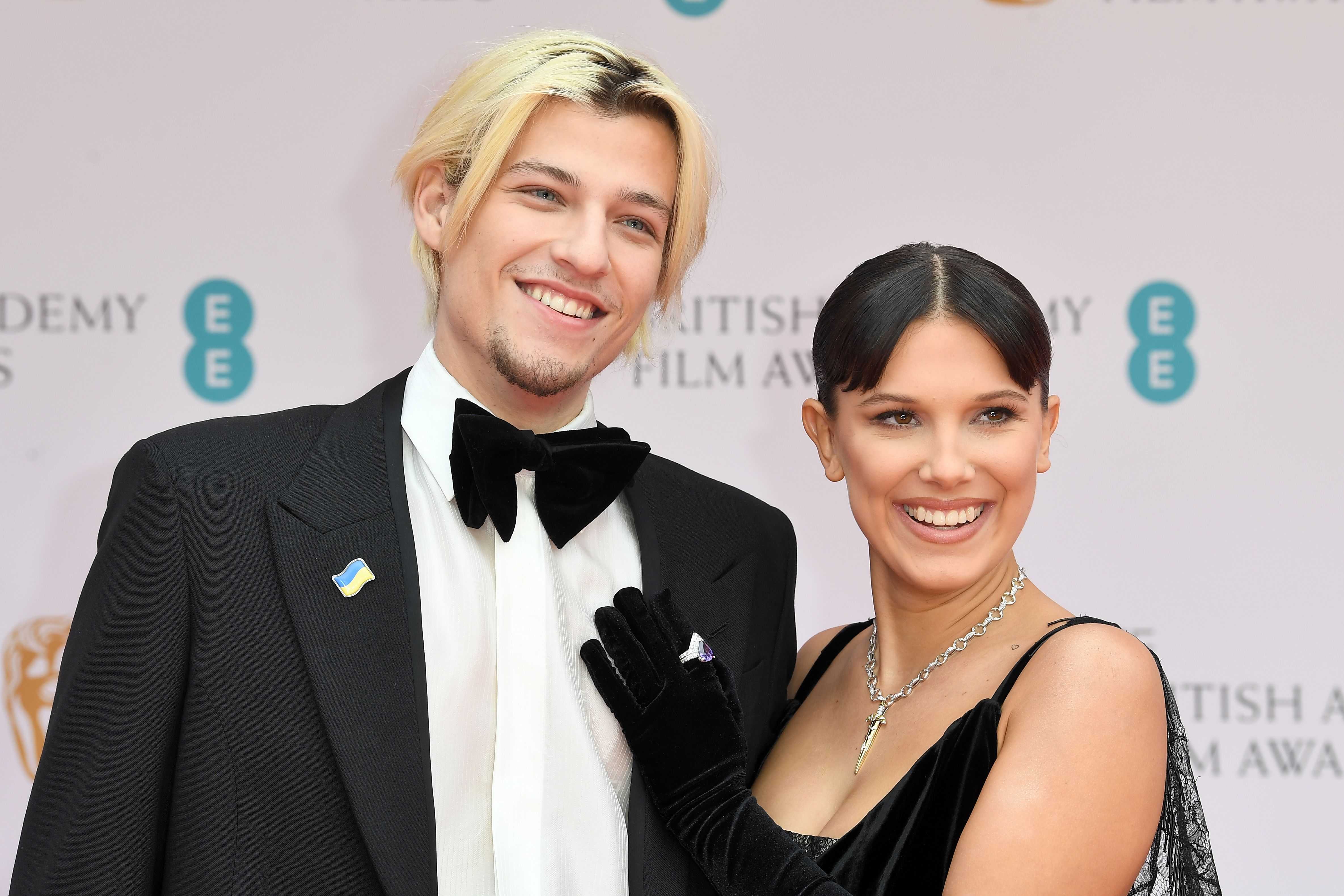 У милли бобби браун есть парень? – celebrity.fm - официальные звезды №1, деловая и людская сеть, wiki, история успеха, биография и цитаты