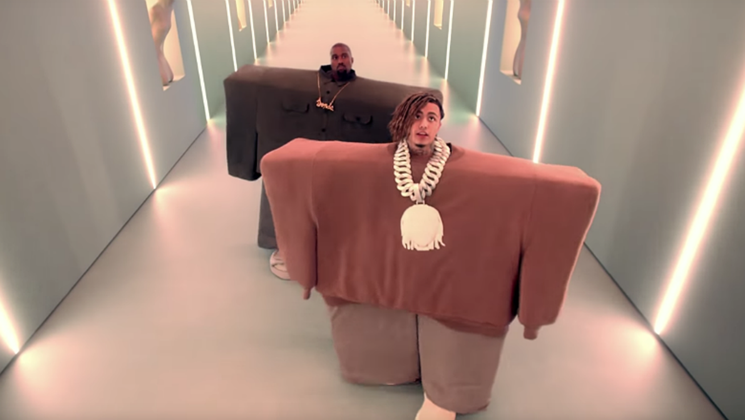 Перевод песни lil pump & kanye west – i love it на русский и текст