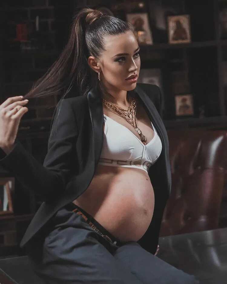Кто сейчас жена дмитрия тарасова