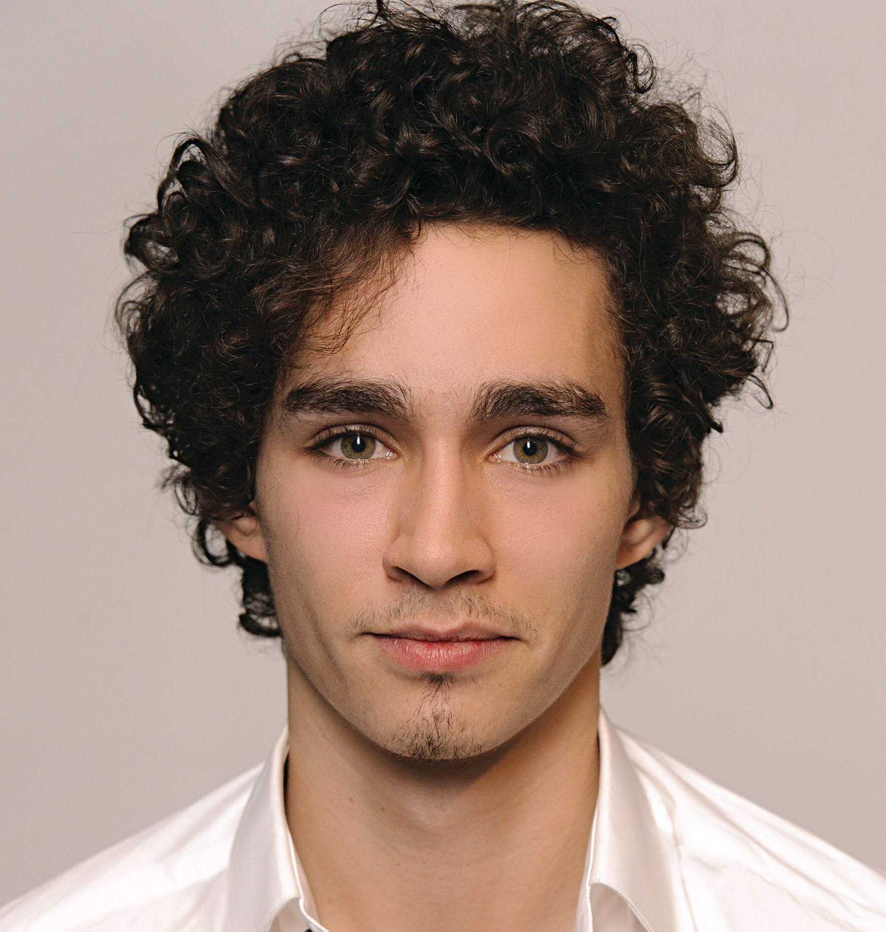 Роберт шиэн (robert sheehan): биография, фильмография, личная жизнь"